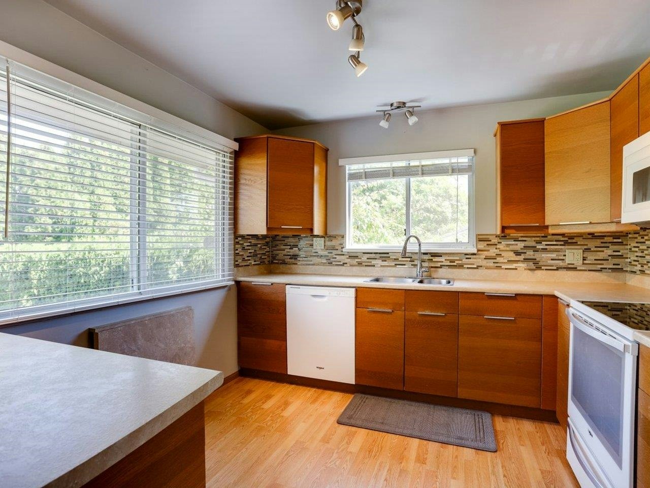 15866 North Bluff Road, Surrey, BC, V4B 3G7 - 7