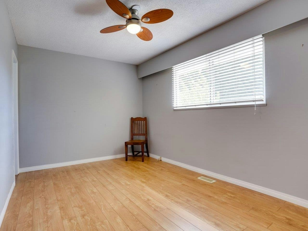 15866 North Bluff Road, Surrey, BC, V4B 3G7 - 9