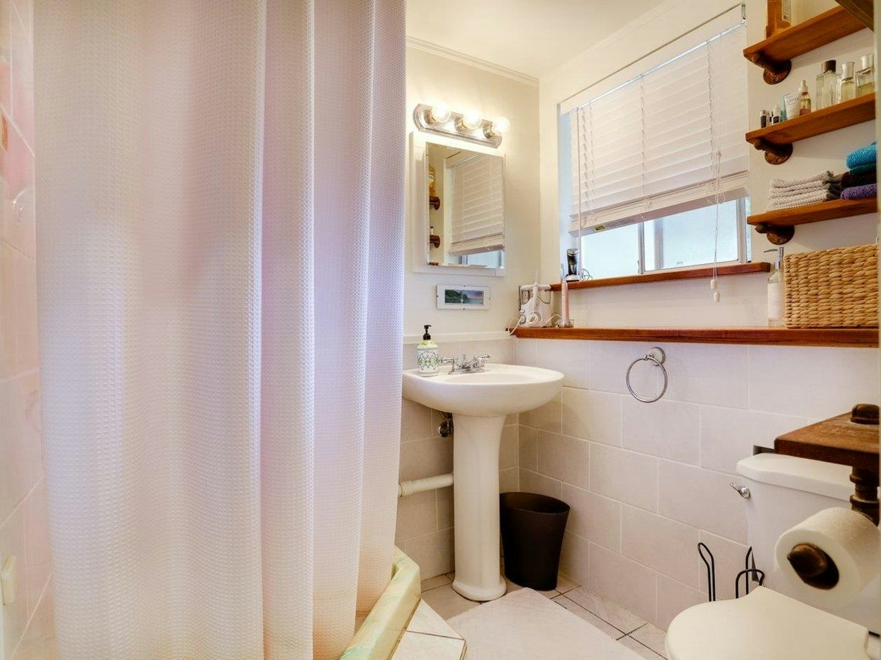 15866 North Bluff Road, Surrey, BC, V4B 3G7 - 21