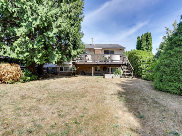 15866 North Bluff Road, Surrey, BC, V4B 3G7 - 24