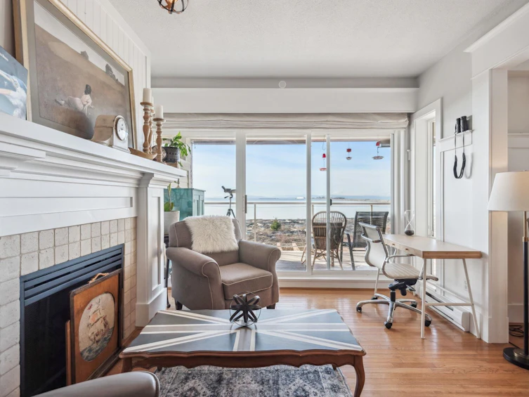 210-1120 Tsatsu Shores Drive, Delta, BC, V4M 4G3 - 4