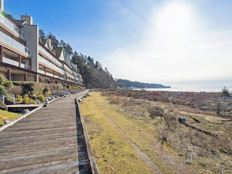 210-1120 Tsatsu Shores Drive, Delta, BC, V4M 4G3 - 28