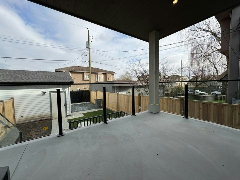 6866 Ontario St, Vancouver, BC, V5X 3B3 - 4