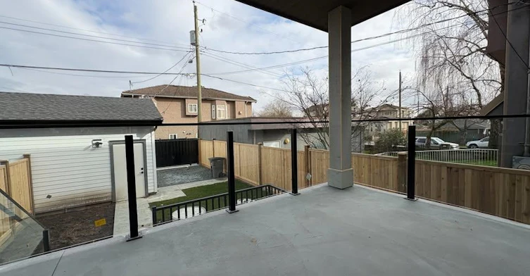 6866 Ontario St, Vancouver, BC, V5X 3B3 - 4