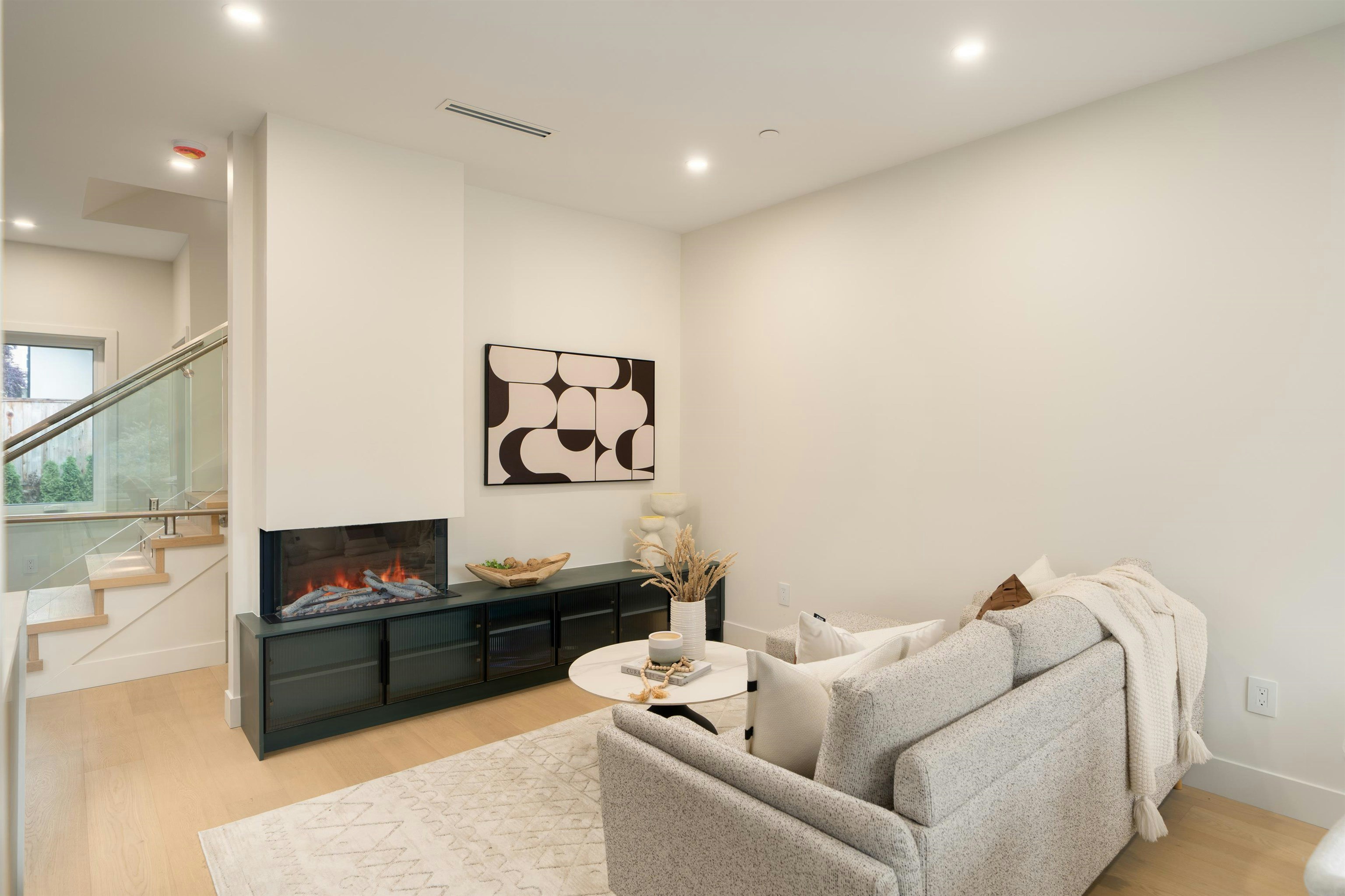 1-8508 East Boulevard, Vancouver, BC, V6P 5E6 - 4