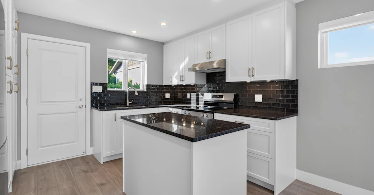 7081 Belcarra Drive, Burnaby, BC, V5A 1A6 - 3
