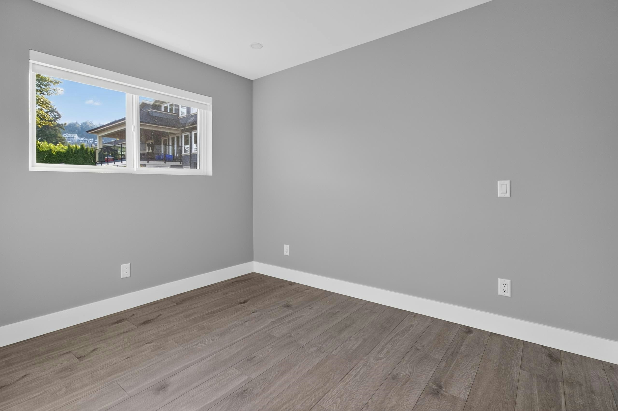 7081 Belcarra Drive, Burnaby, BC, V5A 1A6 - 10