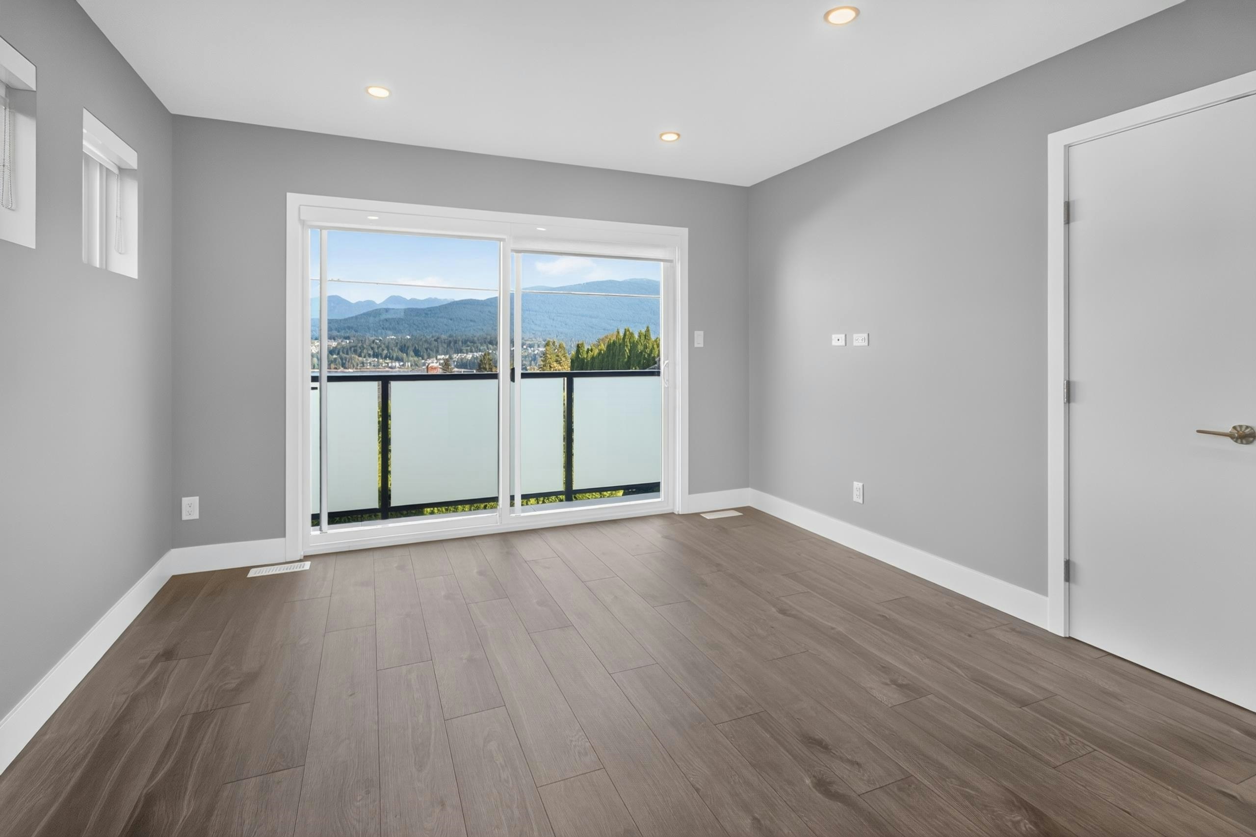 7081 Belcarra Drive, Burnaby, BC, V5A 1A6 - 8