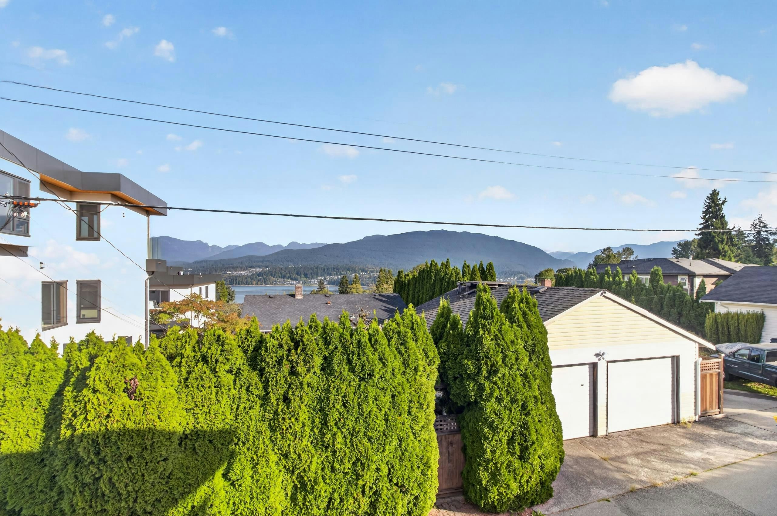 7081 Belcarra Drive, Burnaby, BC, V5A 1A6 - 12