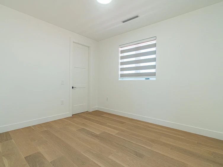 4152 Pender Street, Burnaby, BC, V5C 2M2 - 27