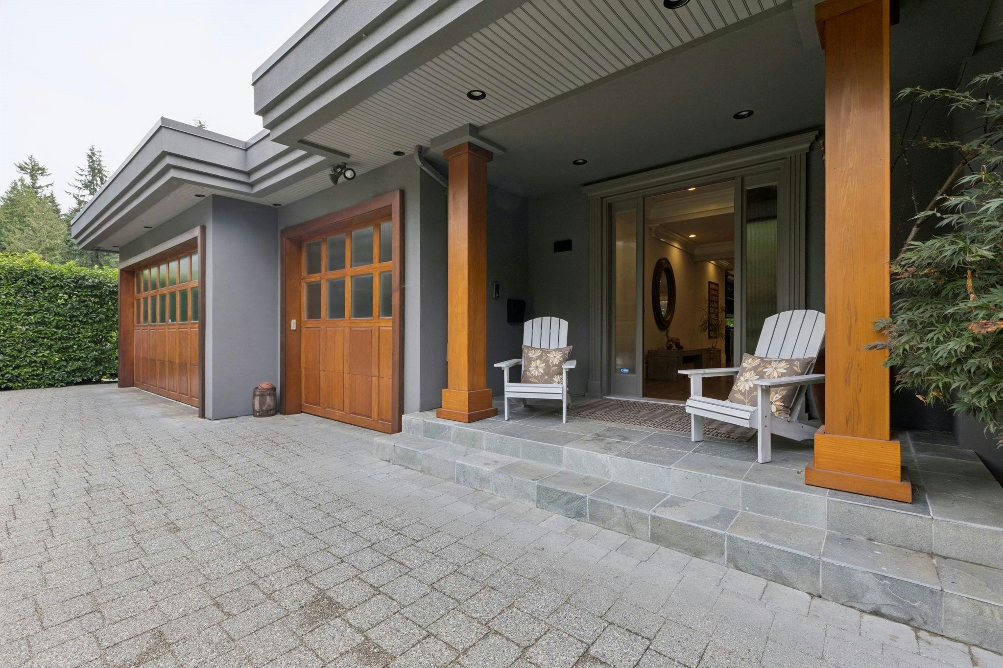 4176 Virginia Crescent - 2