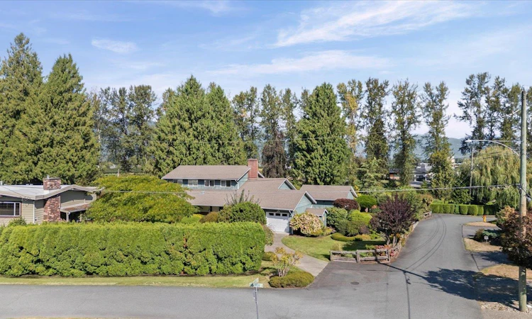 10200 Brentwood Drive