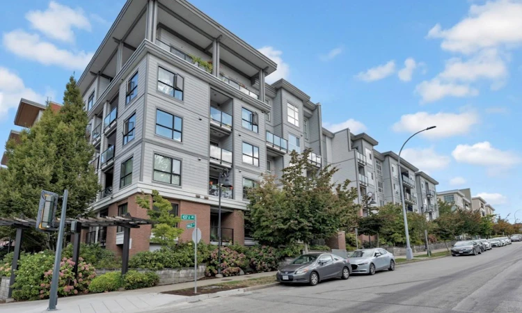 335-13733 107a Avenue