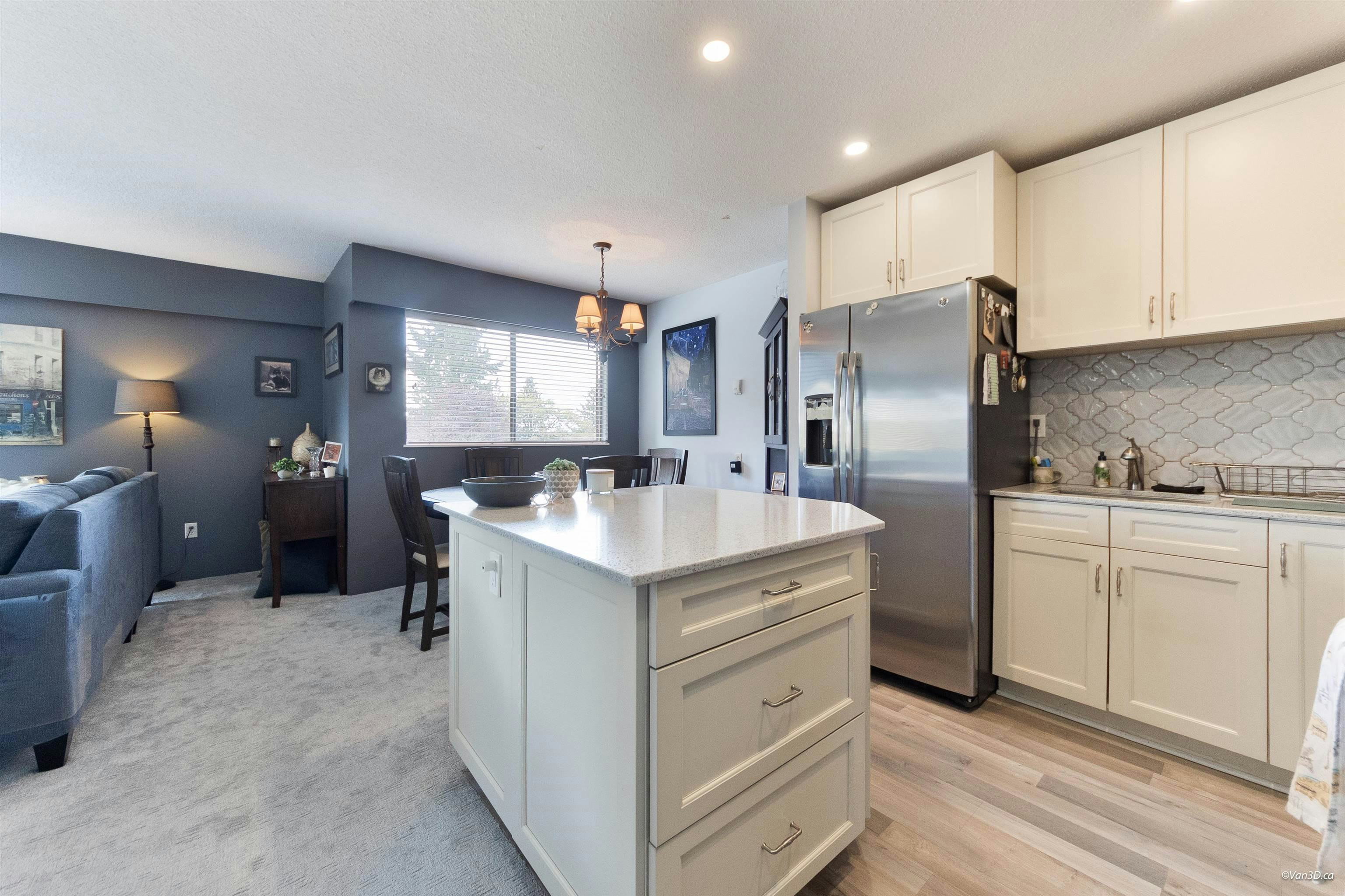 205-330 W 2nd Street - 5