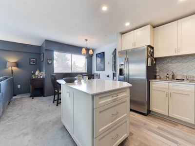 205-330 W 2nd Street - 5