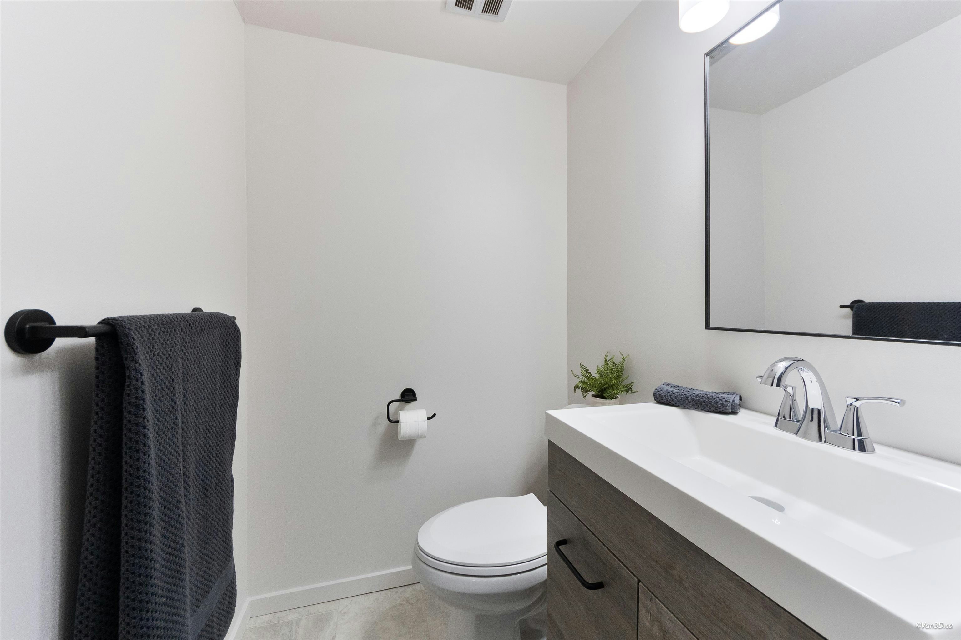 205-330 W 2nd Street, North Vancouver, BC, V7M 1E1 - 20
