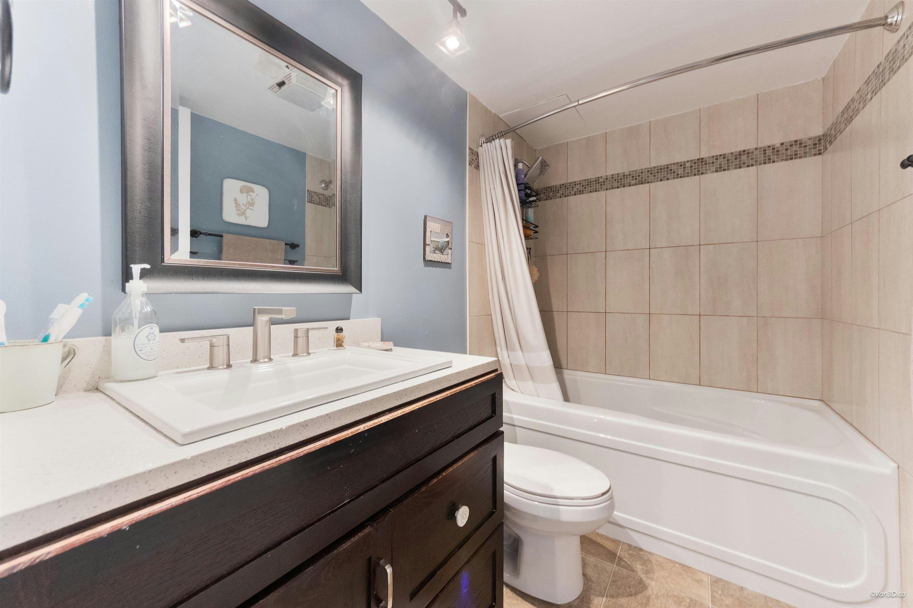 205-330 W 2nd Street, North Vancouver, BC, V7M 1E1 - 19