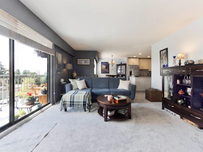 205-330 W 2nd Street - 3