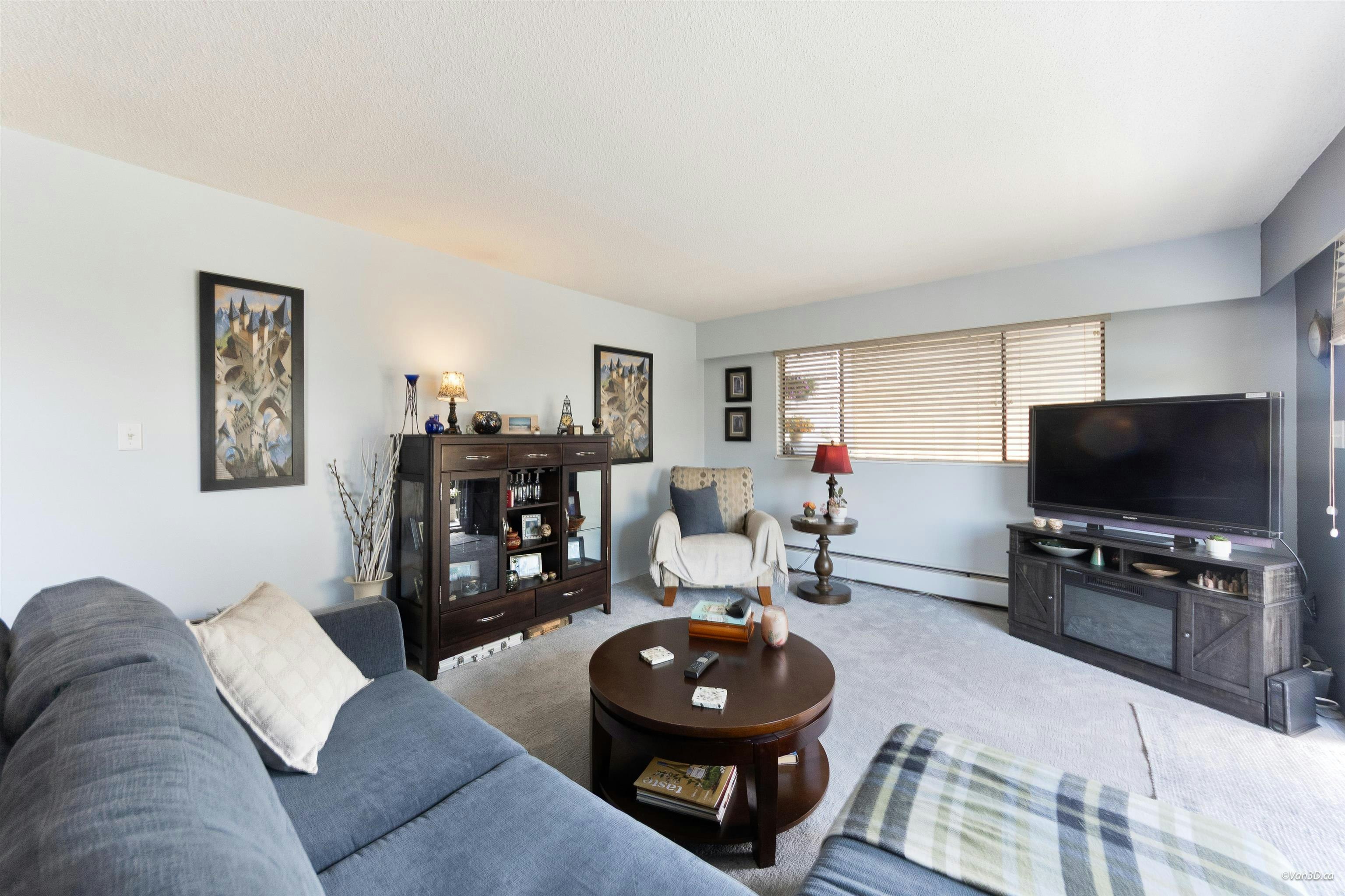 205-330 W 2nd Street - 4