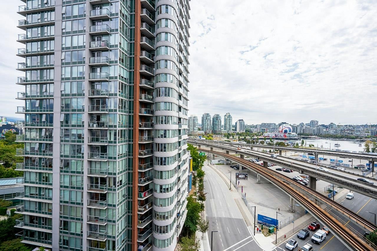 1203-689 Abbott Street, Vancouver, BC, V6B 0J2 - 24