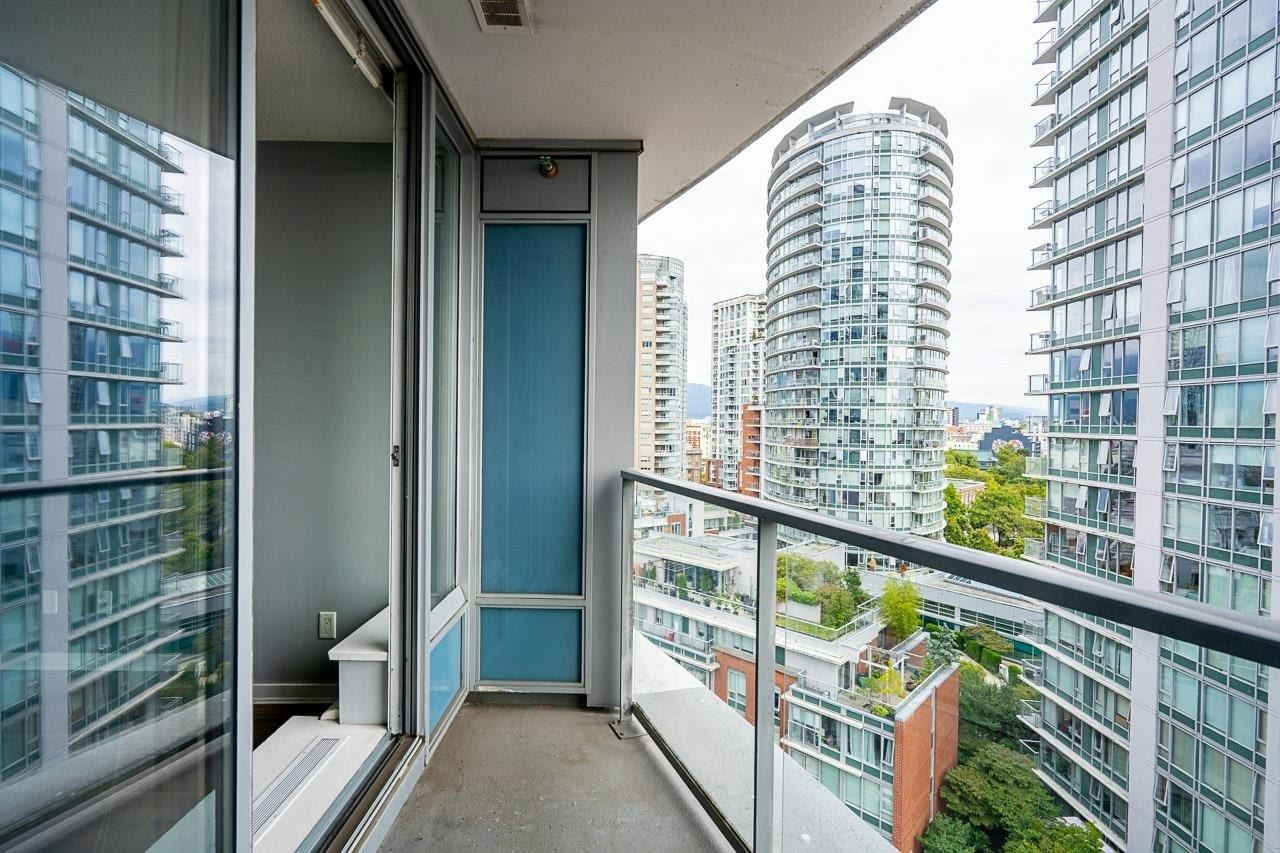 1203-689 Abbott Street, Vancouver, BC, V6B 0J2 - 23