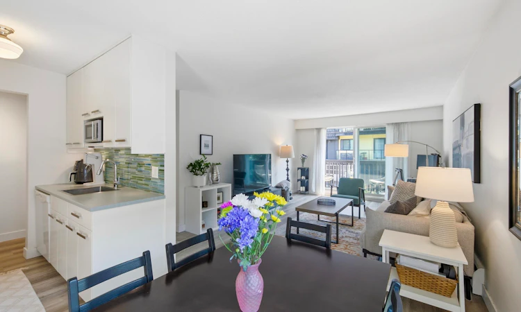 203-270 W 3rd Street