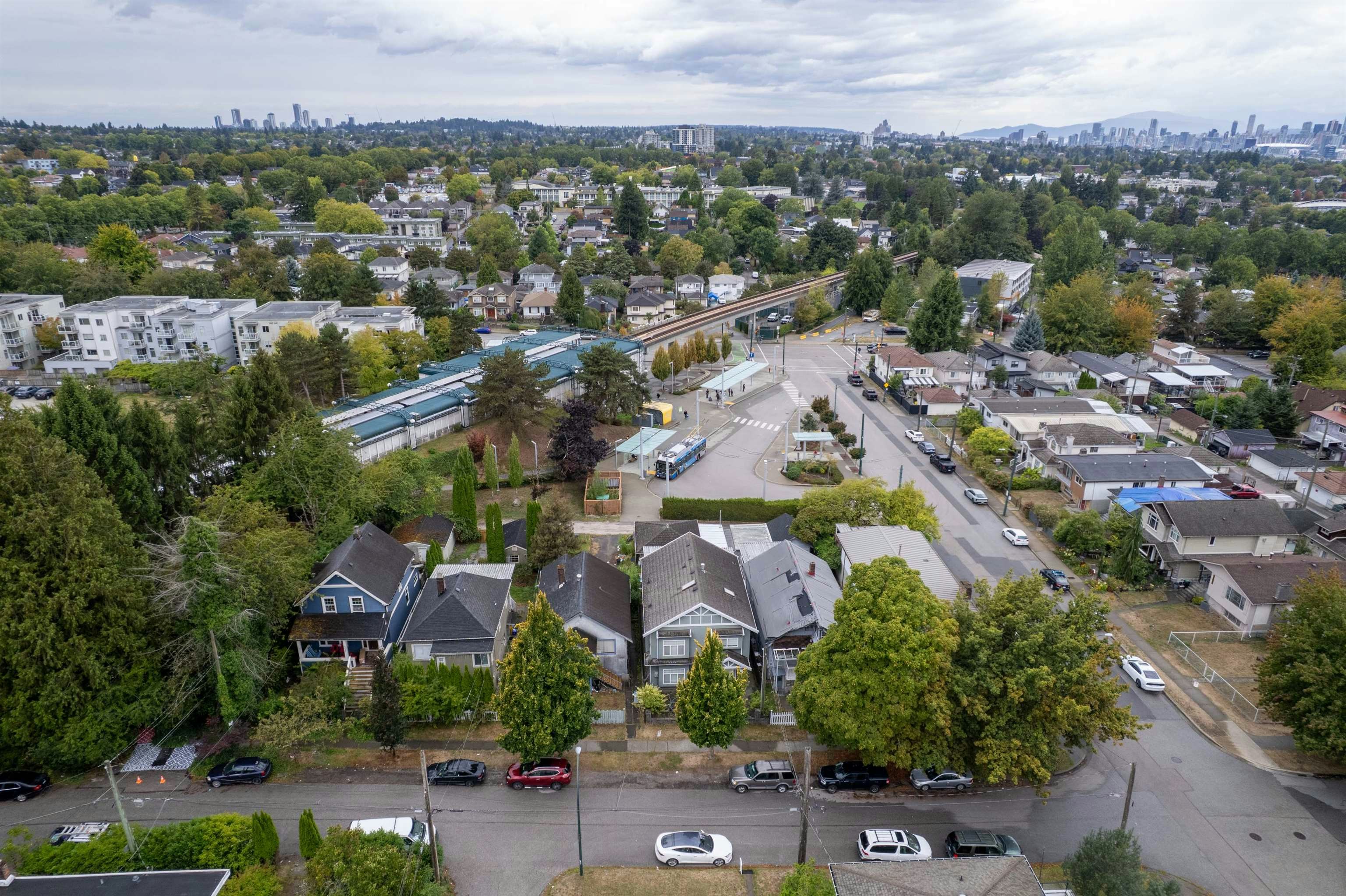 4011 Kamloops Street, Vancouver, BC, V5R 1X5