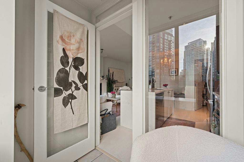 601-1005 Beach Avenue, Vancouver, BC, V6E 3W2 - 18