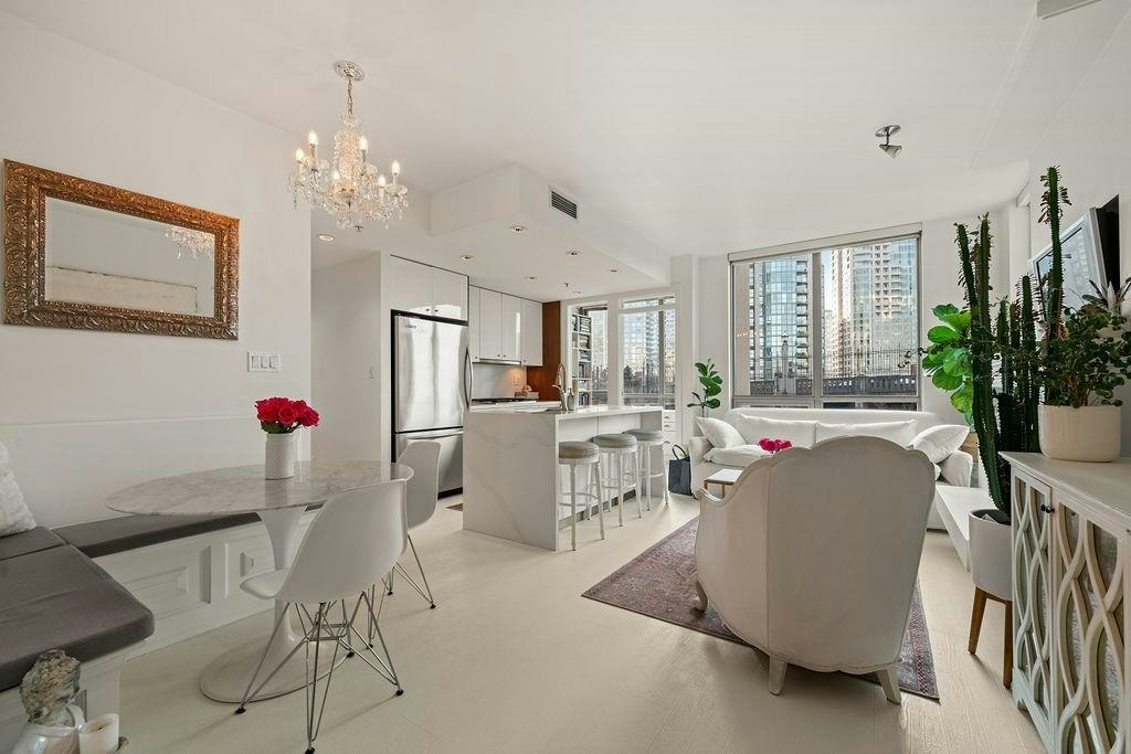 601-1005 Beach Avenue, Vancouver, BC, V6E 3W2 - 6
