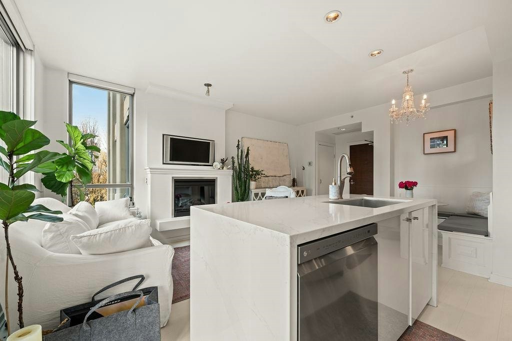601-1005 Beach Avenue - 4