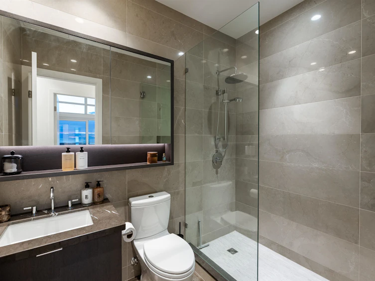2403-125 E 14th Street, North Vancouver, BC, V7L 0E6 - 16