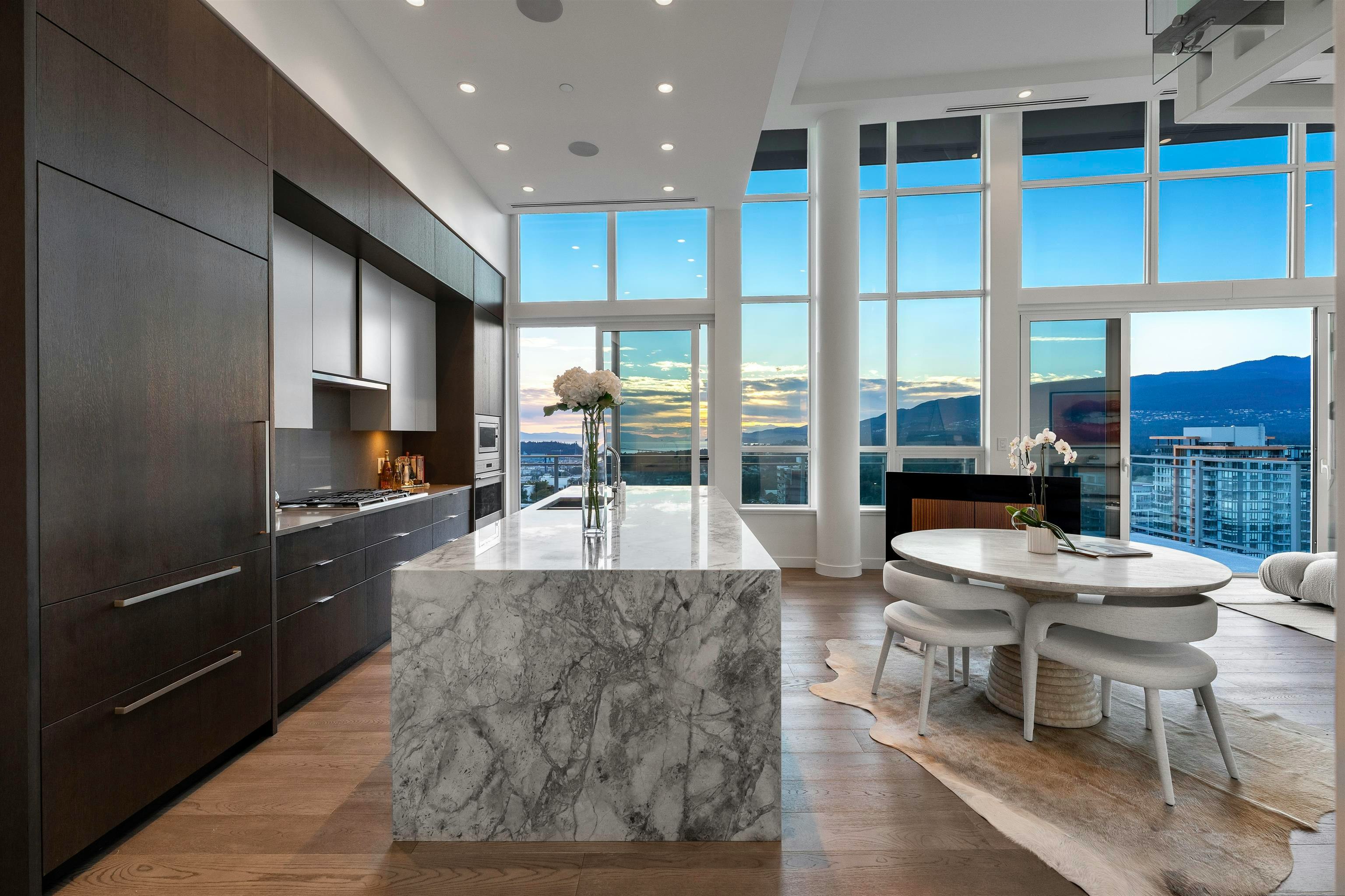 2403-125 E 14th Street, North Vancouver, BC, V7L 0E6 - 25