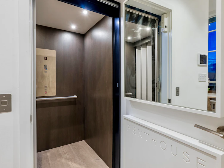 2403-125 E 14th Street, North Vancouver, BC, V7L 0E6 - 18