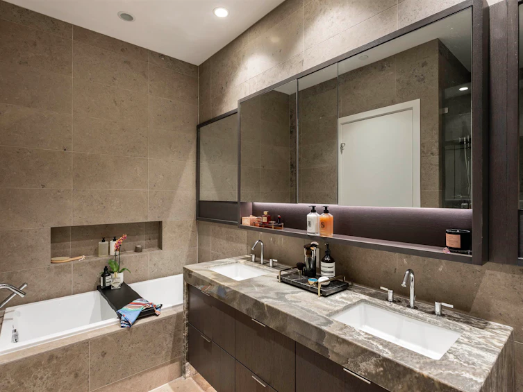 2403-125 E 14th Street, North Vancouver, BC, V7L 0E6 - 13