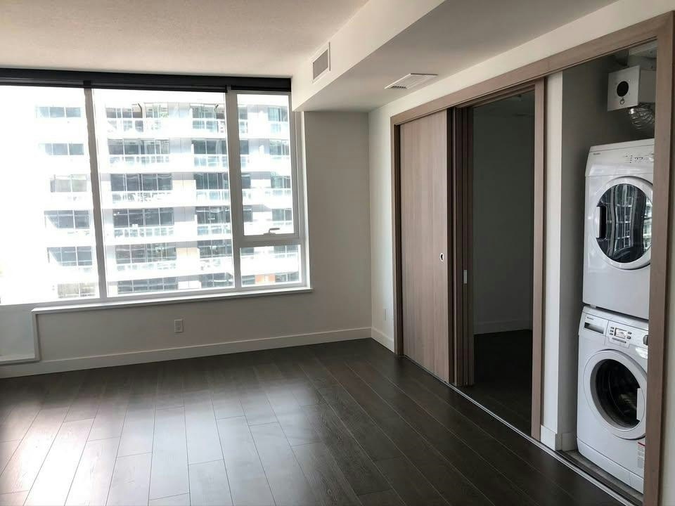 1016-68 Smithe St, Vancouver, BC, V6B 0P4 - 8