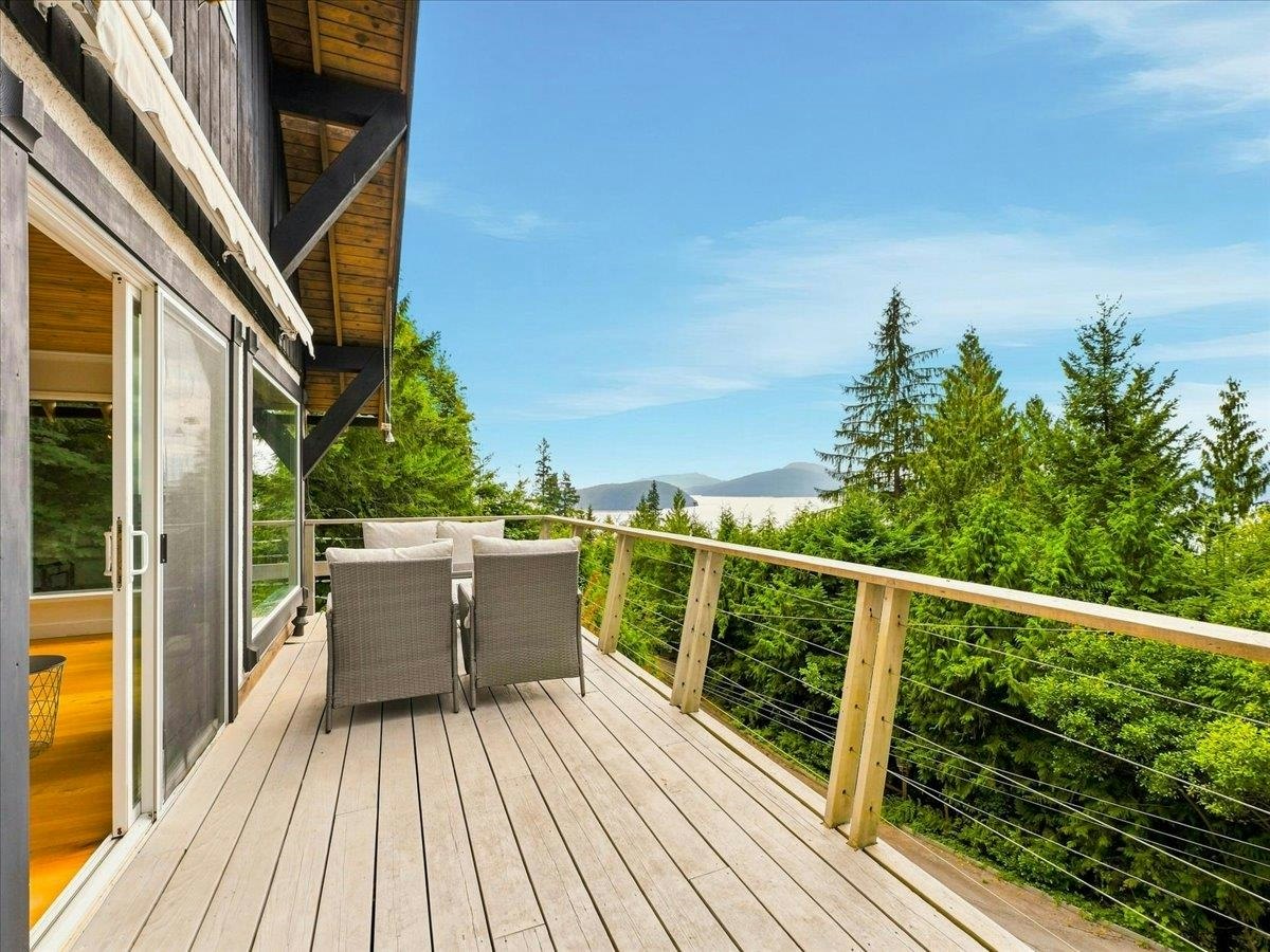 325 Bayview Place, West Vancouver, BC, V0N 2E0 - 32