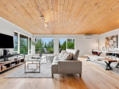 325 Bayview Place - 2