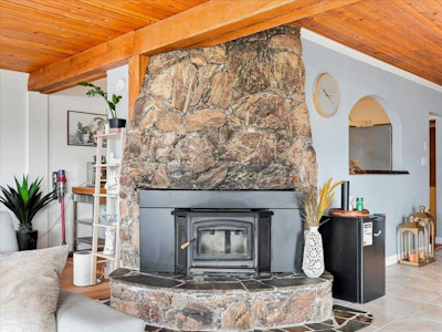 325 Bayview Place - 3