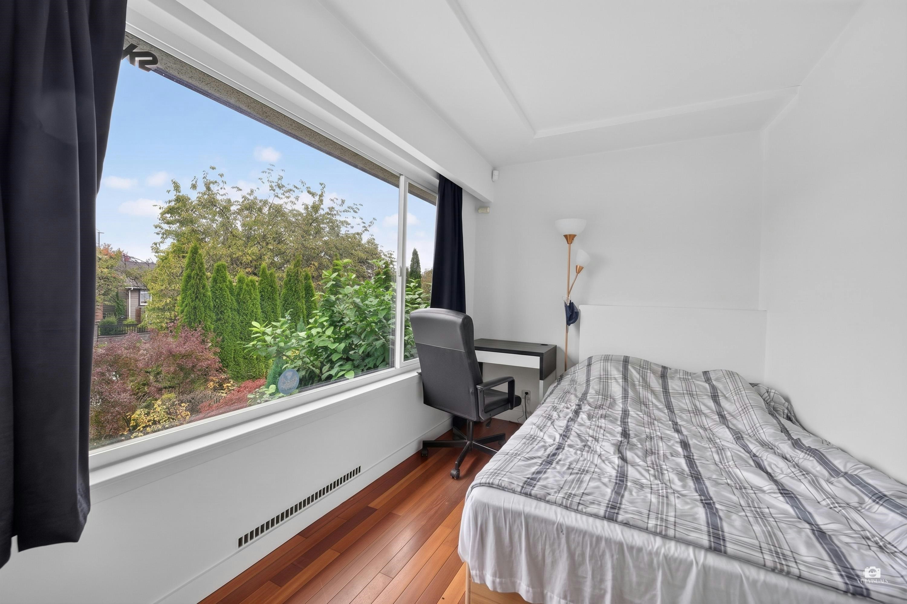 2528 E 24th Avenue, Vancouver, BC, V5R 1C9 - 4