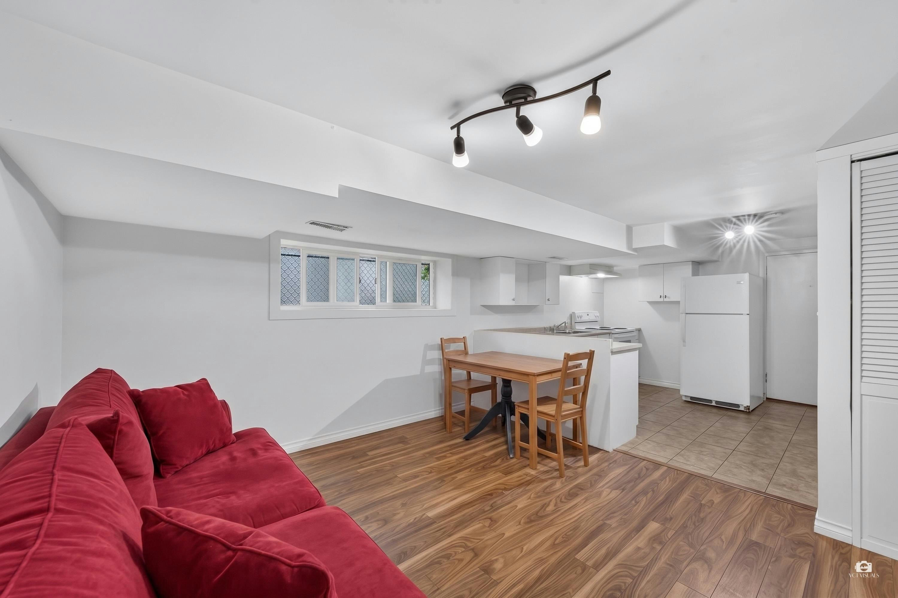 2528 E 24th Avenue, Vancouver, BC, V5R 1C9 - 15