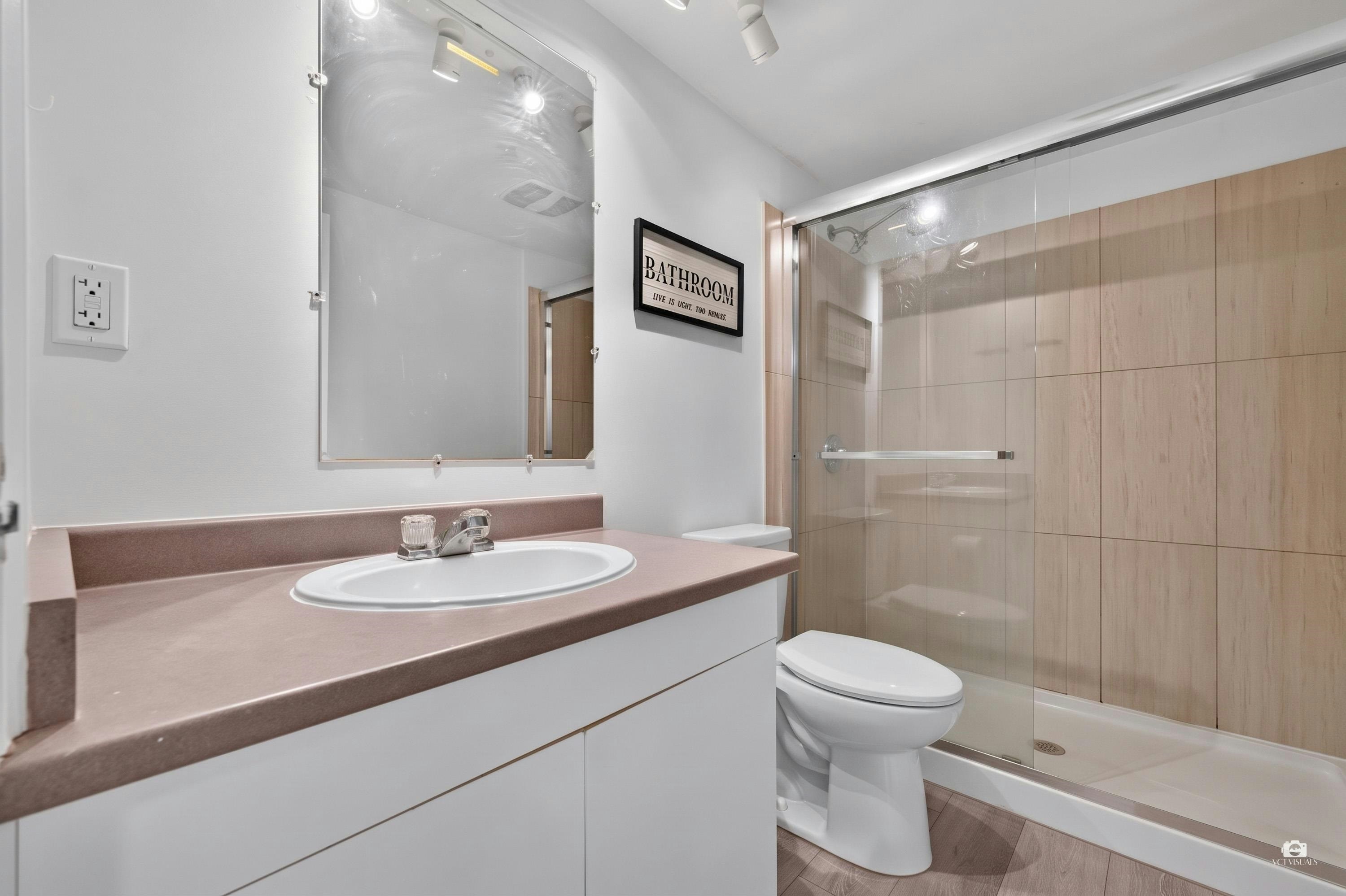 2528 E 24th Avenue, Vancouver, BC, V5R 1C9 - 14