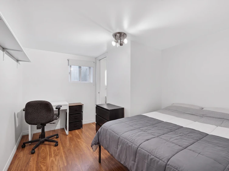 2528 E 24th Avenue, Vancouver, BC, V5R 1C9 - 13