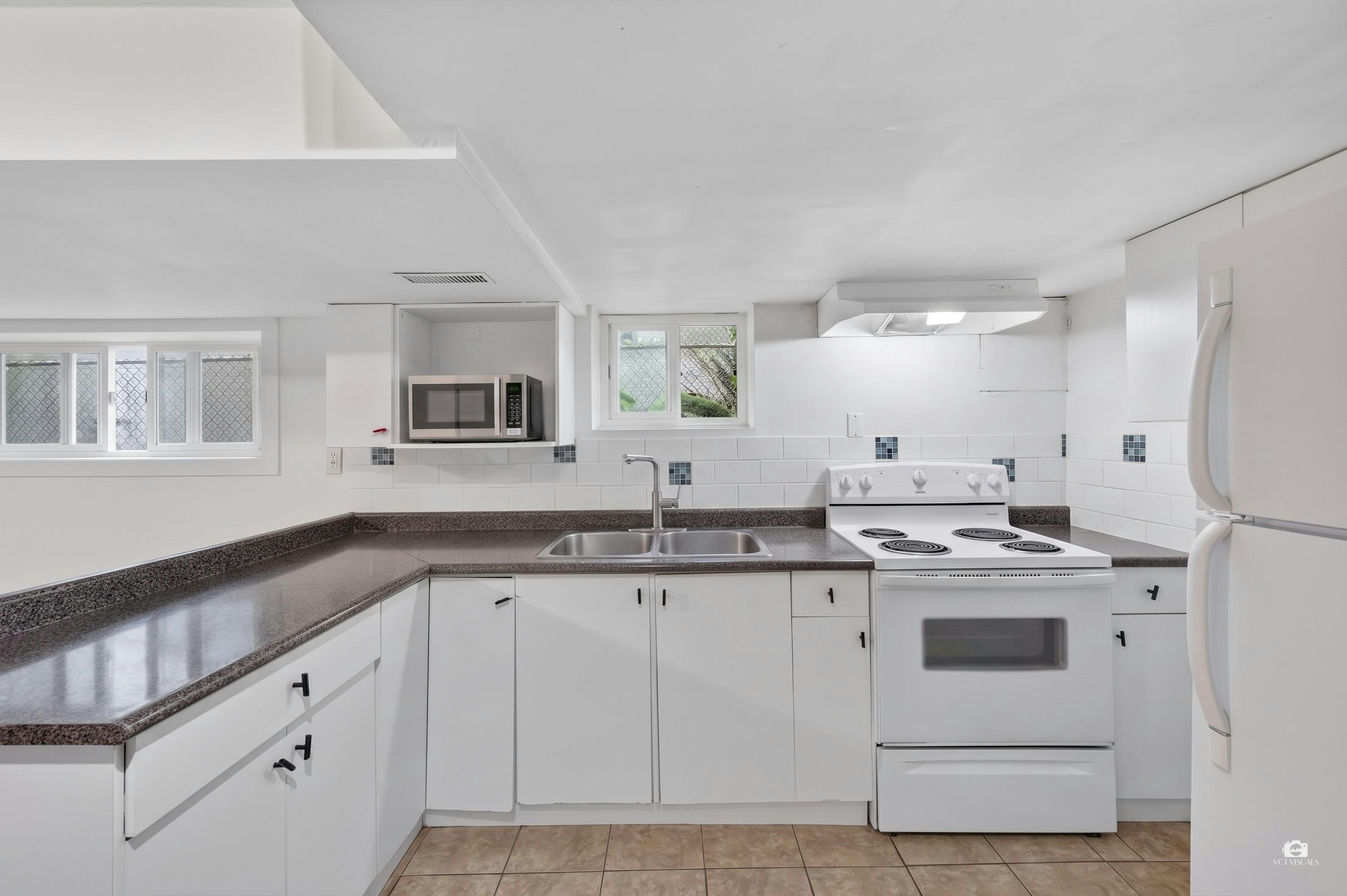 2528 E 24th Avenue, Vancouver, BC, V5R 1C9 - 16