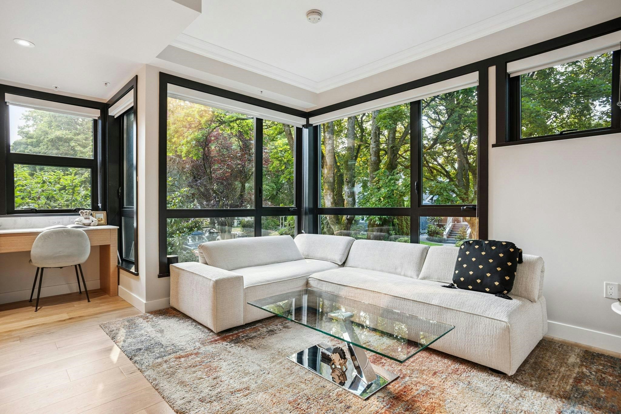 201-3669 W 11th Avenue - 3