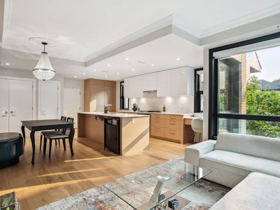 201-3669 W 11th Avenue - 5
