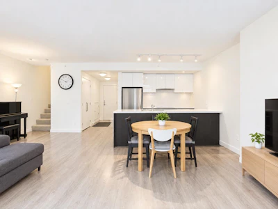 6335 Silver Avenue - 3