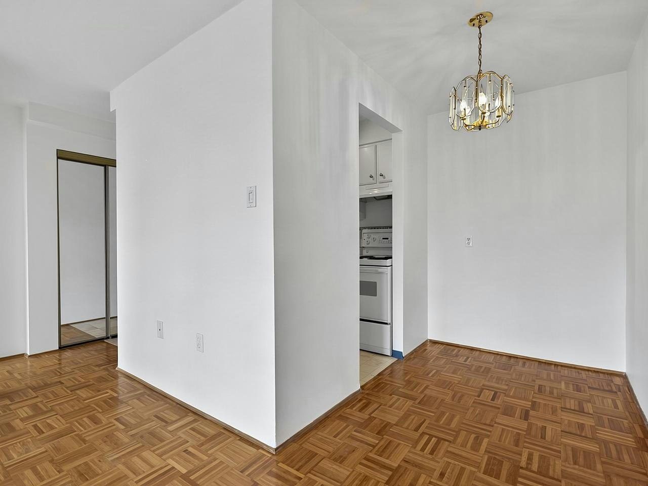 901-1850 Comox Street, Vancouver, BC, V6G 1R3 - 11