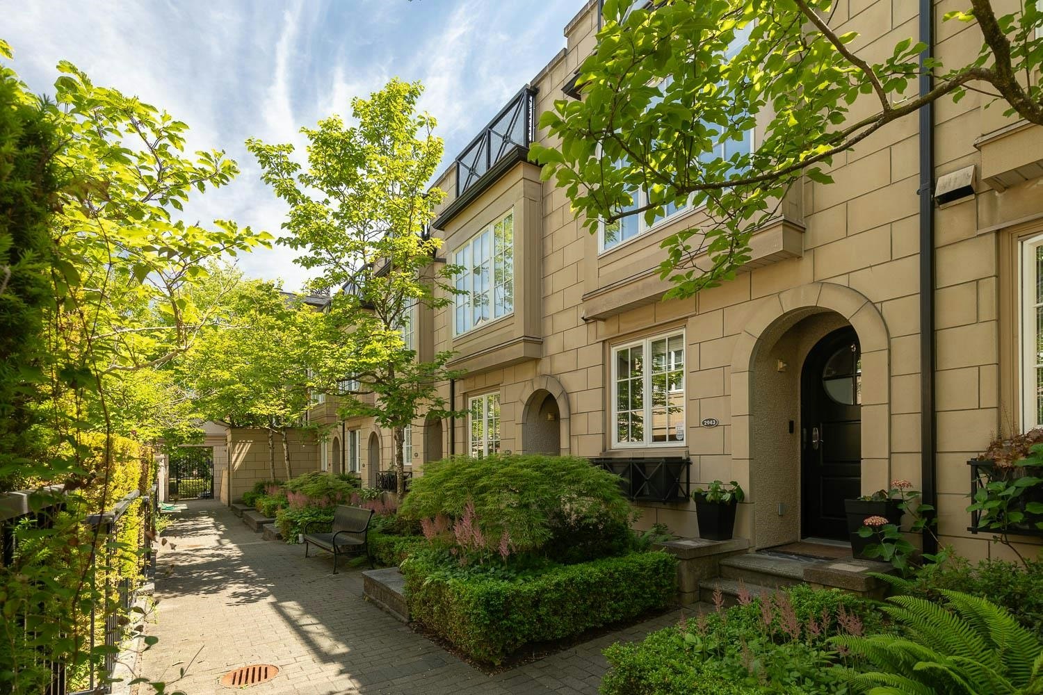2943 Laurel Street, Vancouver, BC, V5Z 3T4