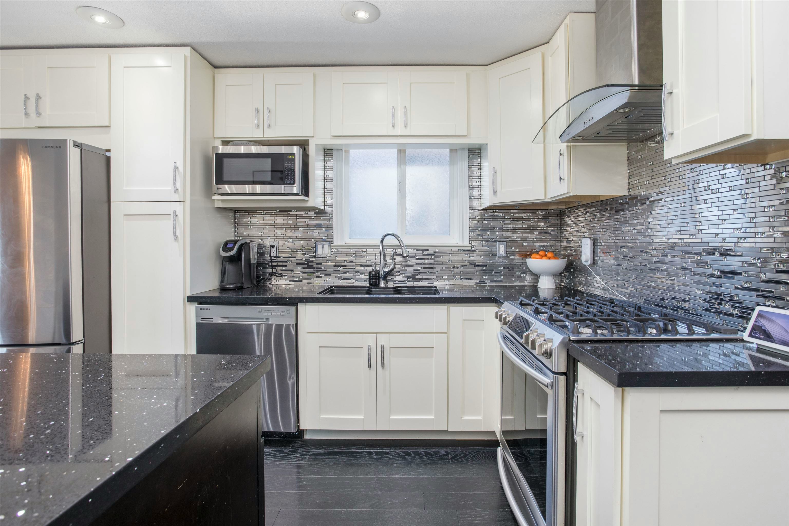 1278 E 13th Avenue, Vancouver, BC, V5T 2M1 - 13