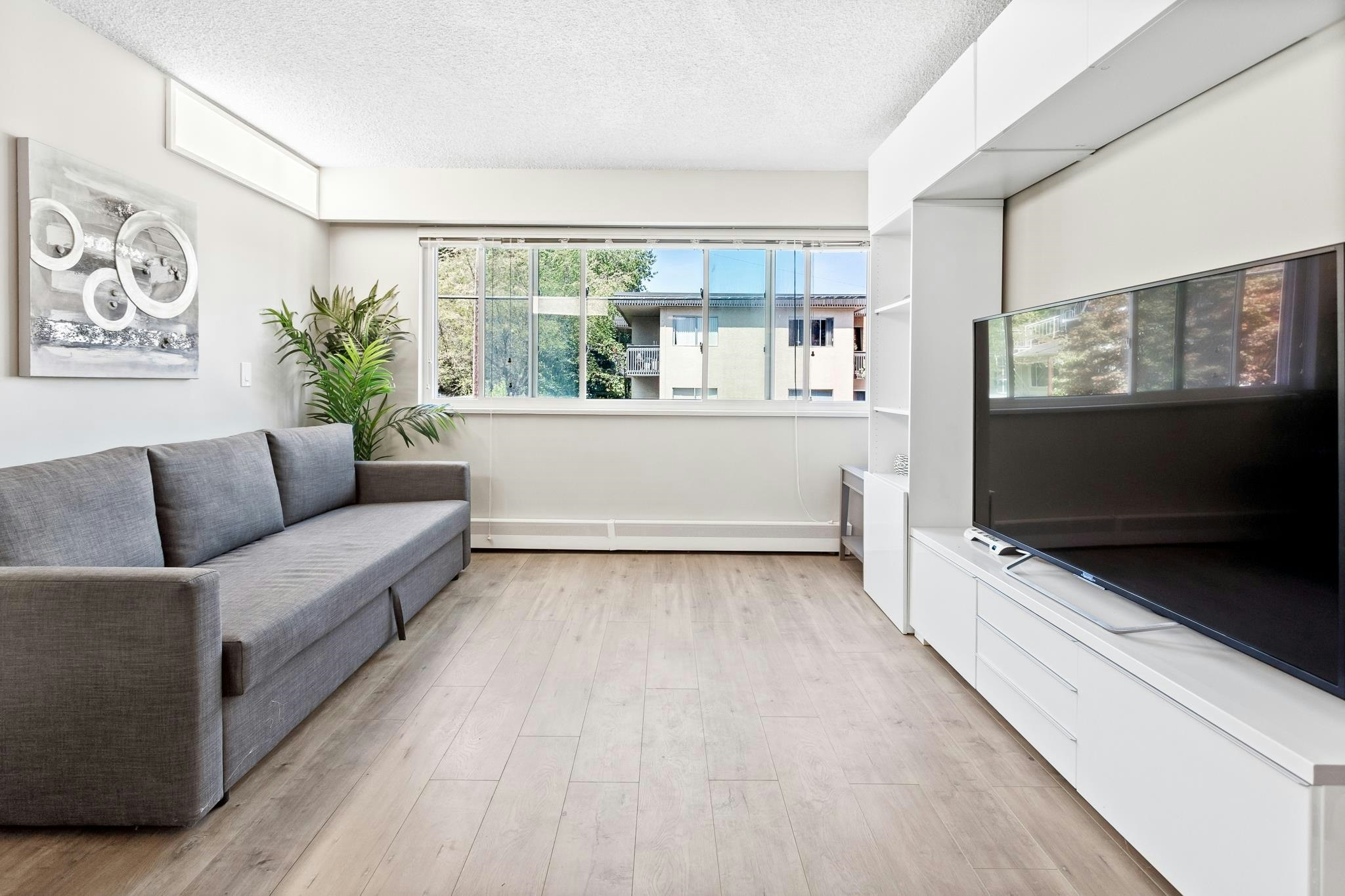 206-1149 W 11th Avenue - 3